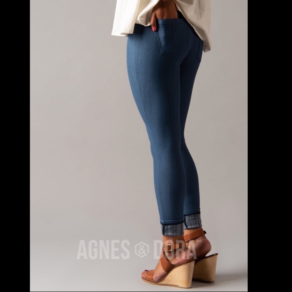 Agnes & Dora Medium Blue Jeggings Large BNWT